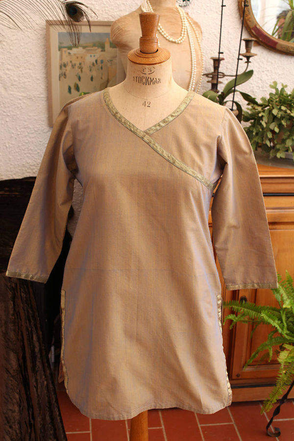 90's Shot Silk Tunic Top in Beige & Blue