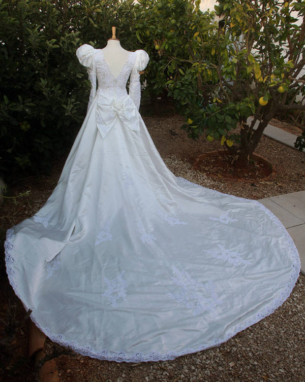 90's Pronovias Fairytale Princess Wedding Dress